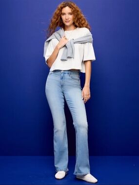 Old Navy Women Wow Flare Jeans 16 Short High Rise Stretch Light Wash Denim New